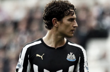 Daryl Janmaat, mejor jugador del Newcastle en febrero