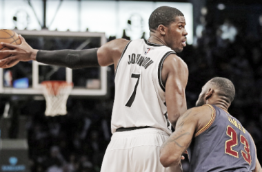 Joe Johnson adelanta a Kobe Bryant en la lista de máximos triplistas históricos