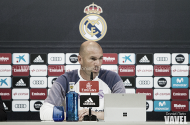 Zidane: &quot;Muchos no quieren que el Madrid gane la Liga&quot;