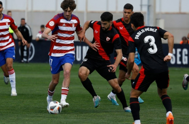 El Recreativo Granada y el Sevilla Atlético empatan en el duelo de filiales