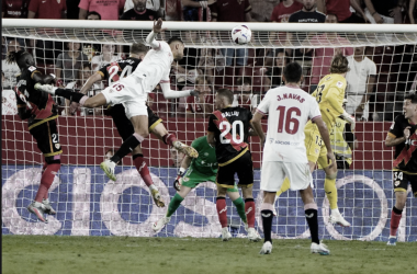 Un decepcionante Sevilla rasca un punto al borde del final