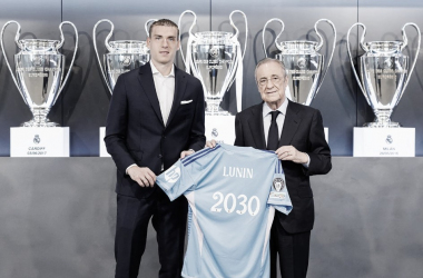 Andriy Lunin renueva con el Real Madrid hasta 2030