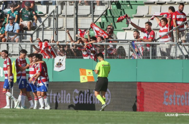 El Granada CF se alza con el triunfo en un igualado duelo en Ferrol