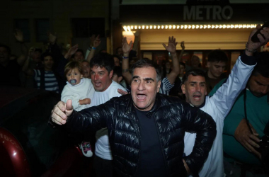 Los festejos del nuevo Presidente. PH: 0221 Gimnasia