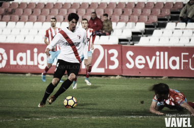 El Sevilla Atlético no podrá contar con Carlos Fernández