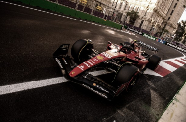 Carlos Sainz cree que Ferrari debe reconocer que no está en
condiciones de pelear por podios