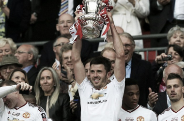 Carrick renueva por una temporada con el Manchester United