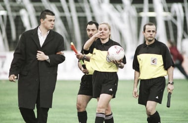 El mundo femenino en el fútbol en tela de juicio