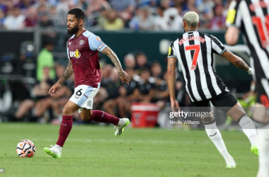 <span style="color: rgb(8, 8, 8); font-family: Lato, sans-serif; font-size: 14px; font-style: normal; text-align: start; background-color: rgb(255, 255, 255);">Douglas Luiz #6 of Aston Villa passes the ball during the Premier League Summer Series match against Newcastle United at Lincoln Financial Field on July 23, 2023 in Philadelphia, Pennsylvania. (Photo by Neville Williams/Aston Villa FC via Getty Images)</span><br>