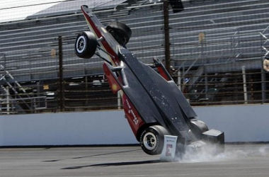 IndyCar: Munoz Reaches 230 MPH In Day Marred By Two Spectacular Crashes