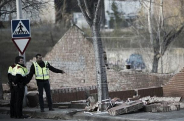 El temporal de viento en Cataluña deja tres muertos y corta la luz, vías del tren y carreteras