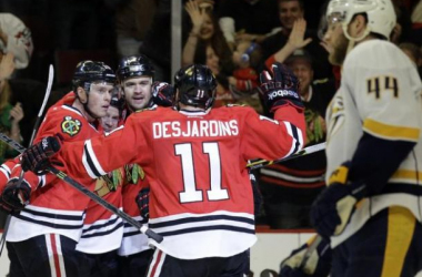 Chicago Blackhawks Re-sign Andrew Desjardins