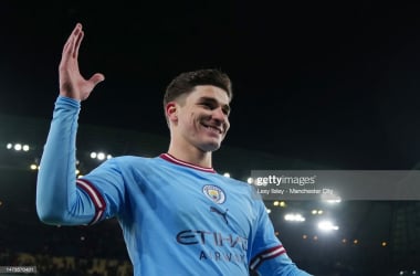 Julian Alvarez signs extended contract with Manchester City