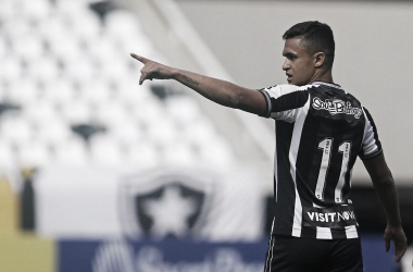 Negociado pelo Palmeiras, Erik deixa o Botafogo rumo ao Yokohama Marinos-JAP
