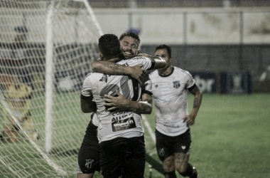 Rafael Sóbis desencanta, marca hat-trick e Ceará goleia River-PI pela Copa do Nordeste