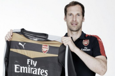 Petr Cech é anunciado oficialmente pelo Arsenal