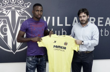 Villarreal anuncia contratação do atacante congolês Cédric Bakambu, ex-Bursaspor