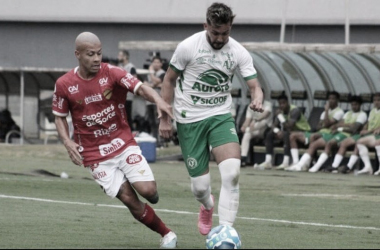 Vila Nova empata com Chapecoense em jogo marcado por erro de arbitragem na Série B