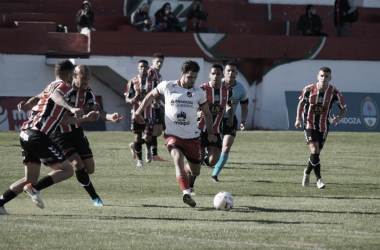 Deportivo Maipú perdió de local y Chacarita se acerca a la punta.