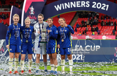 LONDON, ENGLAND - DECEMBER 05: Sophie Ingle, Beth England, goalkeeper Ann-Katrin Berger, Jess Carter and Drew Spence pose with the trophy during the Vitality Womens FA Cup Final between Arsenal and Chelsea Women at Wembley Stadium on December 5, 2021 in London, England. (Photo by Charlotte Wilson/Offside/Offside via Getty Images)