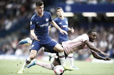 Em jogo movimentado, Chelsea e Leicester empatam no Stamford Bridge