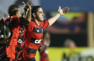 Flamengo bate Goiás no Serra e fica em vantagem na semifinal da Copa do Brasil
