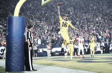 ¿Super
Bowl adelantado? Festival de puntos con victoria para los Rams