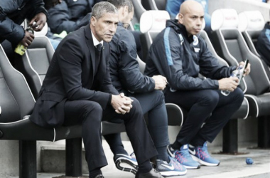 Hughton no buscas excusas tras caer en Championship por primera vez desde septiembre