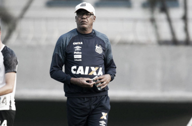 Santos consulta CBF e Serginho Chulapa está liberado para dirigir time contra o América-MG