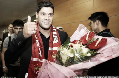 Envolvido em negociação recorde, Hulk chega à China para assinar com o Shanghai SIPG