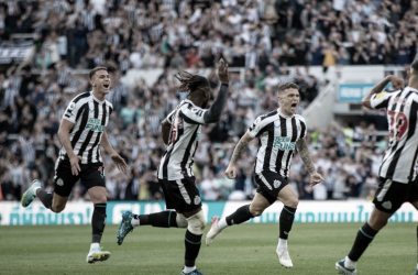 Newcastle goleia Aston Villa e se mantém no G-4 da Premier League