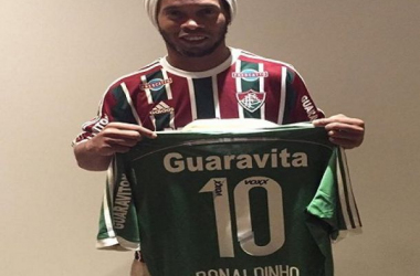 Ronaldinho perseguirá la titularidad en el Fluminense