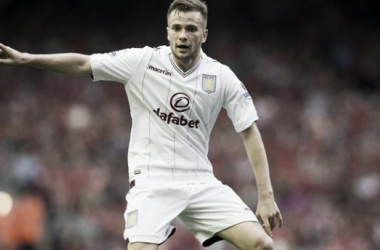 Lambert: Villa have option to sign Cleverley permanently