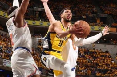 Un golpe de suerte mantiene con vida a Indiana Pacers