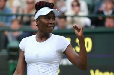 Wimbledon - Shvedova fa e disfa, Venus vola in semifinale