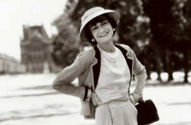 Coco Chanel, biografía de una visionaria diseñadora