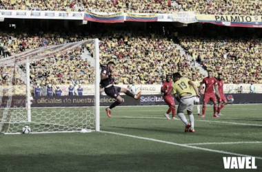 La pasión &#039;Tricolor&#039; se sintió en el Metropolitano: Colombia 2 - 0 Perú