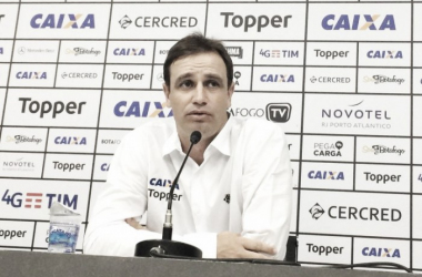 Felipe Conceição lamenta eliminação na Copa do Brasil e foca na Taça Guanabara