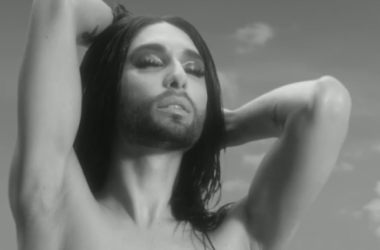 Conchita Wurst, al desnudo en su nuevo videoclip