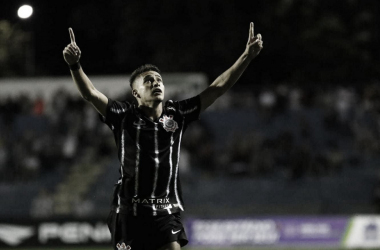 Com gol no fim, Corinthians estreia na Copinha 2022 com vitória diante do Resende-RJ