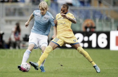 Com dificuldades, Lazio supera Frosinone e assume terceiro lugar