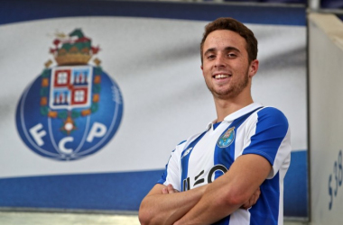 Diogo Jota, cedido al Oporto con opción de compra