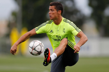 Cristiano entrena sin problemas tras el susto en el &#039;Open Media Day&#039;