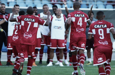 CRB vence lanterna Boa Esporte em jogo dramático e respira na Série B