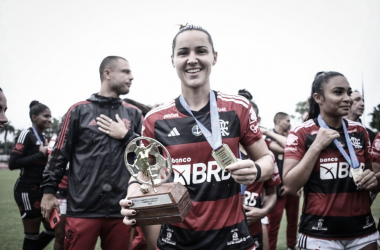 Crivelari comenta título do Carioca Feminino pelo Flamengo