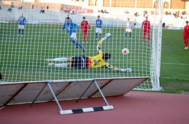 San Fernando y Sevilla Atlético se estrellan con la madera