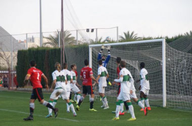 El Elche Ilicitano se lleva un punto meritorio del Nou Estadi