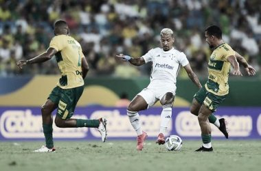Pouco inspirados, Cuiabá e Cruzeiro empatam sem gols pelo Brasileirão
