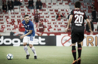 Cruzeiro vira contra Atlético-PR fora de casa e sai em vantagem na Copa do Brasil