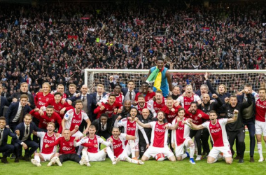 Eredivisie: l'Ajax ipoteca il titolo, tonfo PSV. Il Feyenoord perde ma omaggia Van Persie